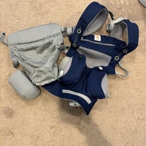 Ergobaby Navy and Gray Carrier - includes infant insert
